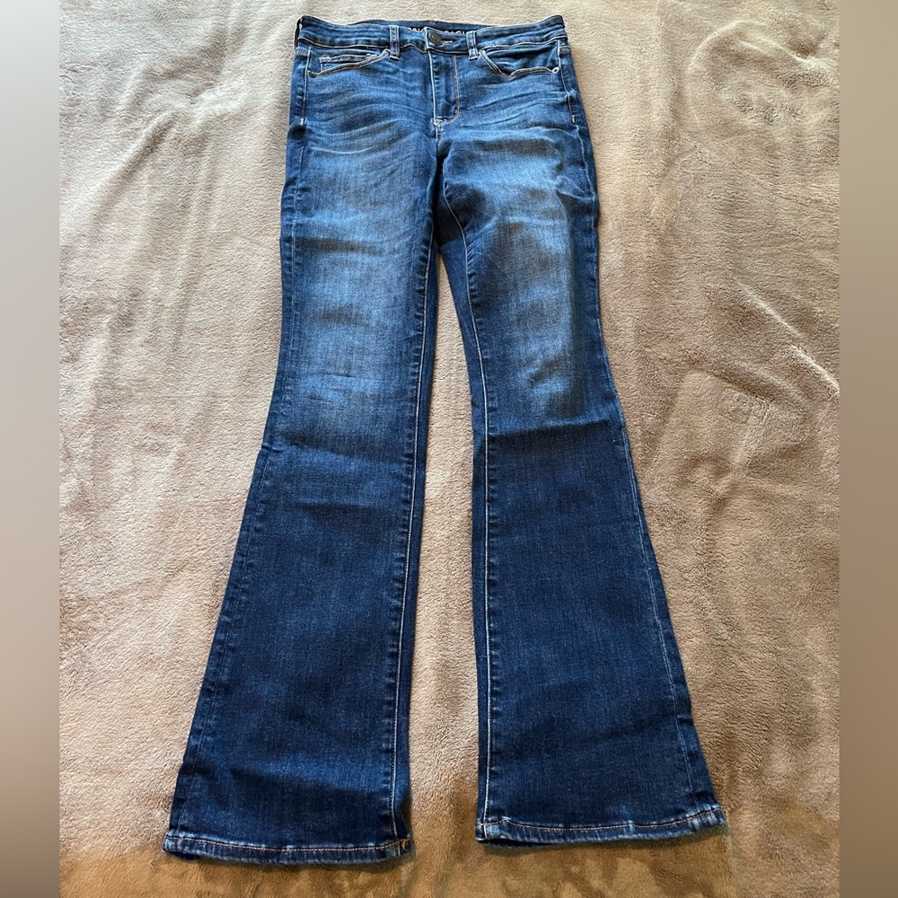 EUC American Eagle high rise skinny kick jeans size 6 Regular